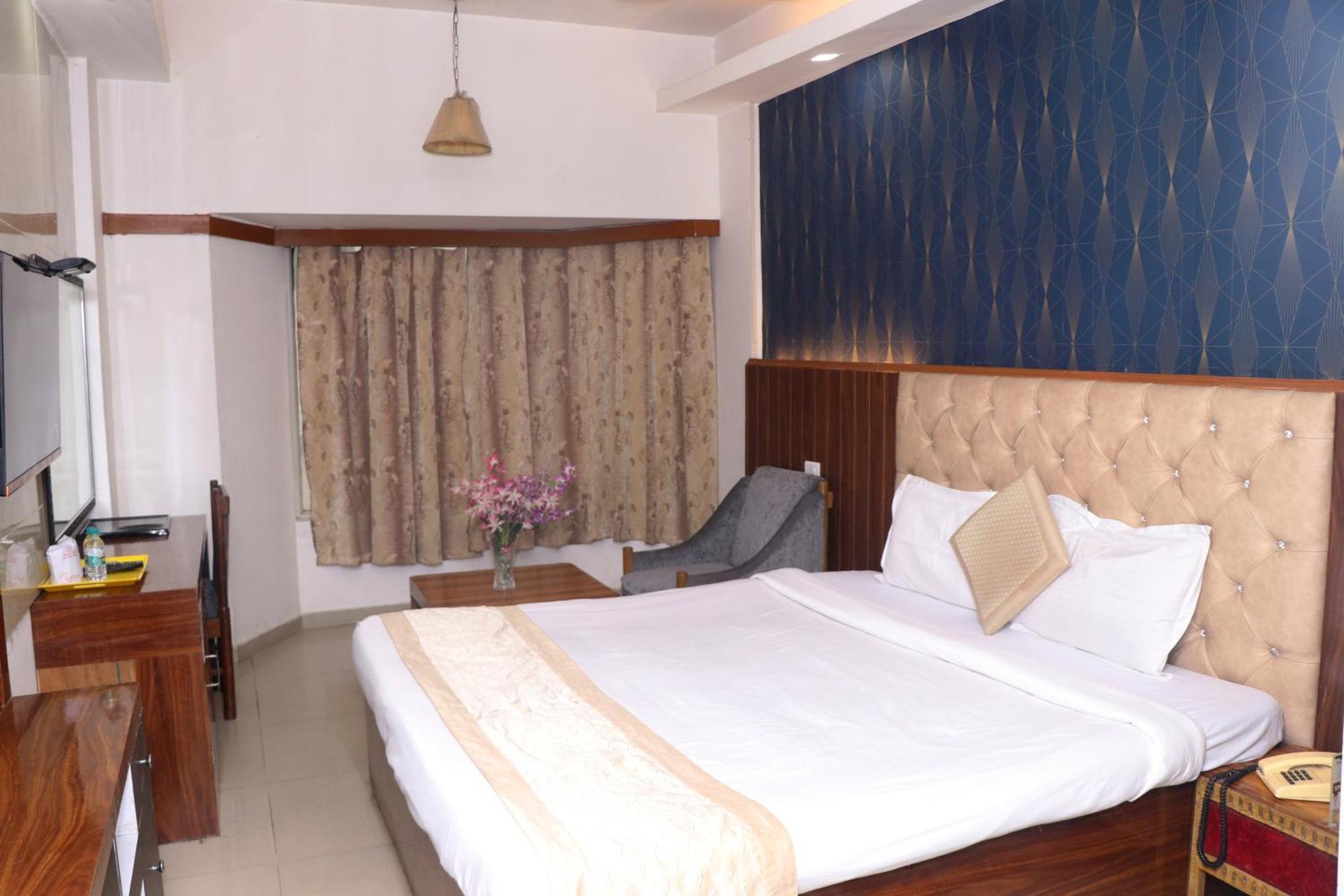 Hotel Samrat International Патна Экстерьер фото