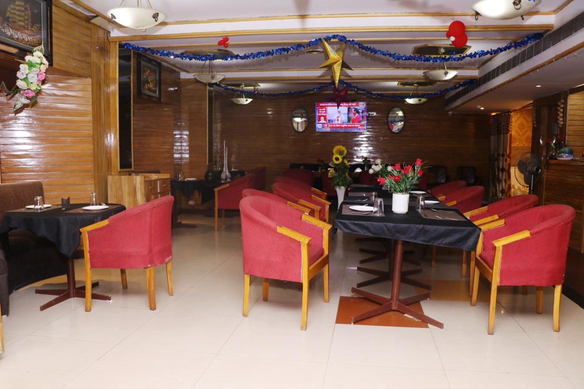 Hotel Samrat International Патна Экстерьер фото