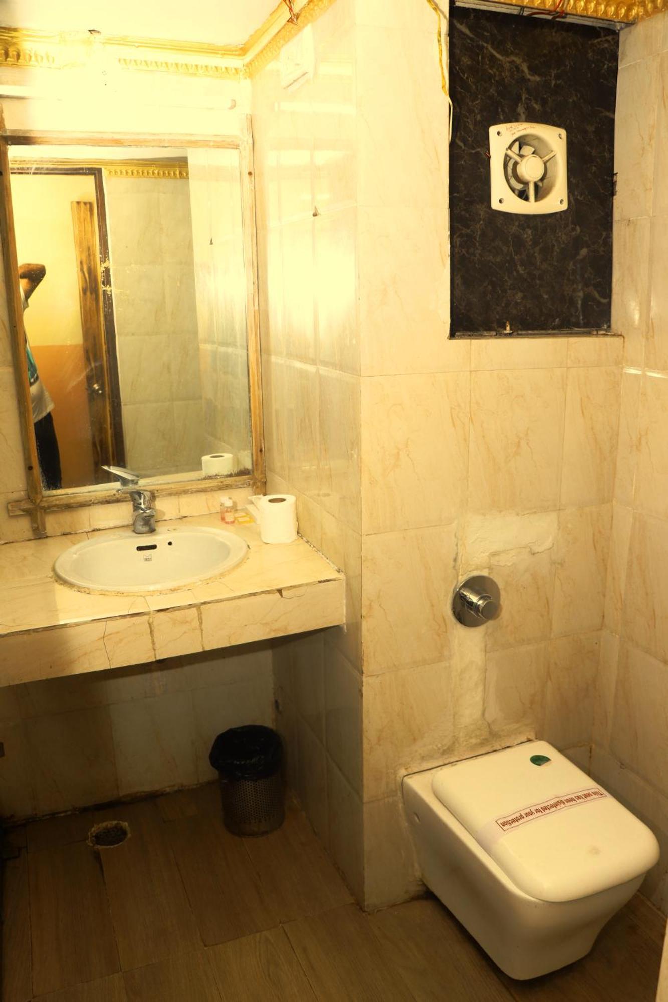 Hotel Samrat International Патна Экстерьер фото