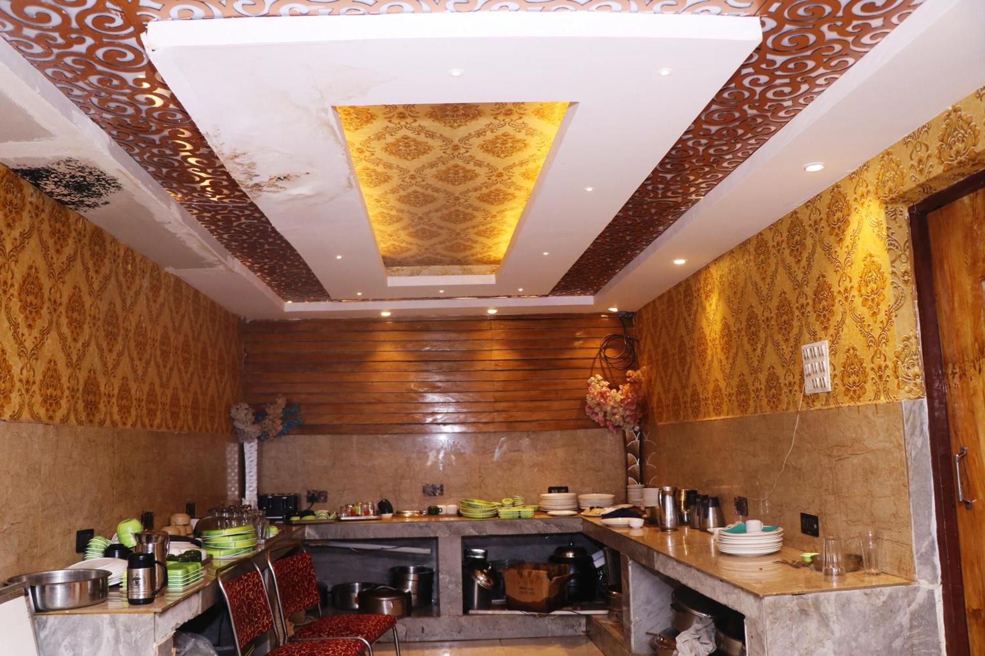 Hotel Samrat International Патна Экстерьер фото