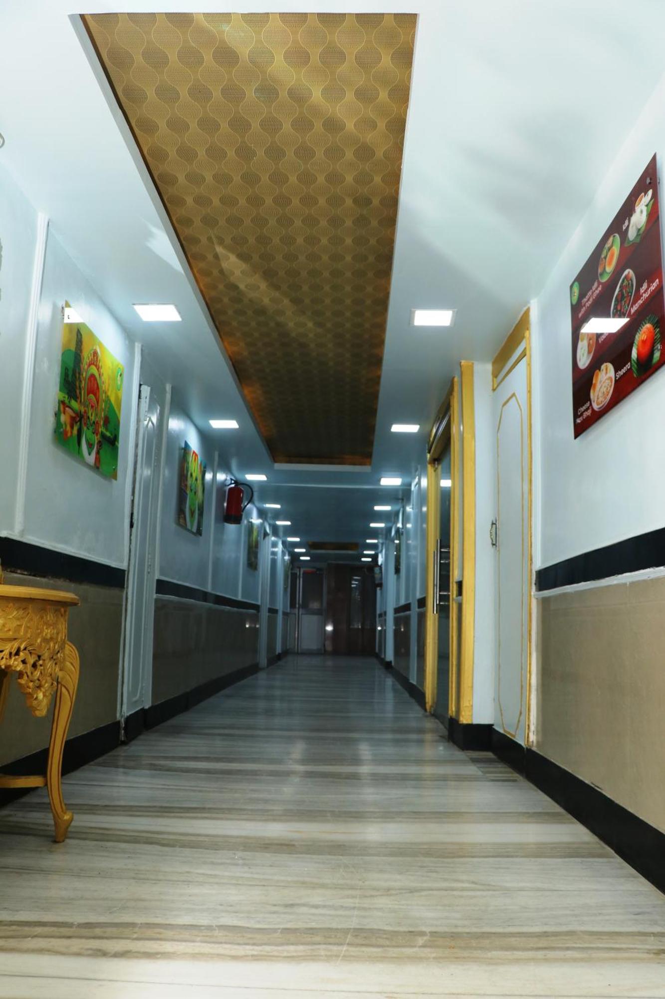 Hotel Samrat International Патна Экстерьер фото