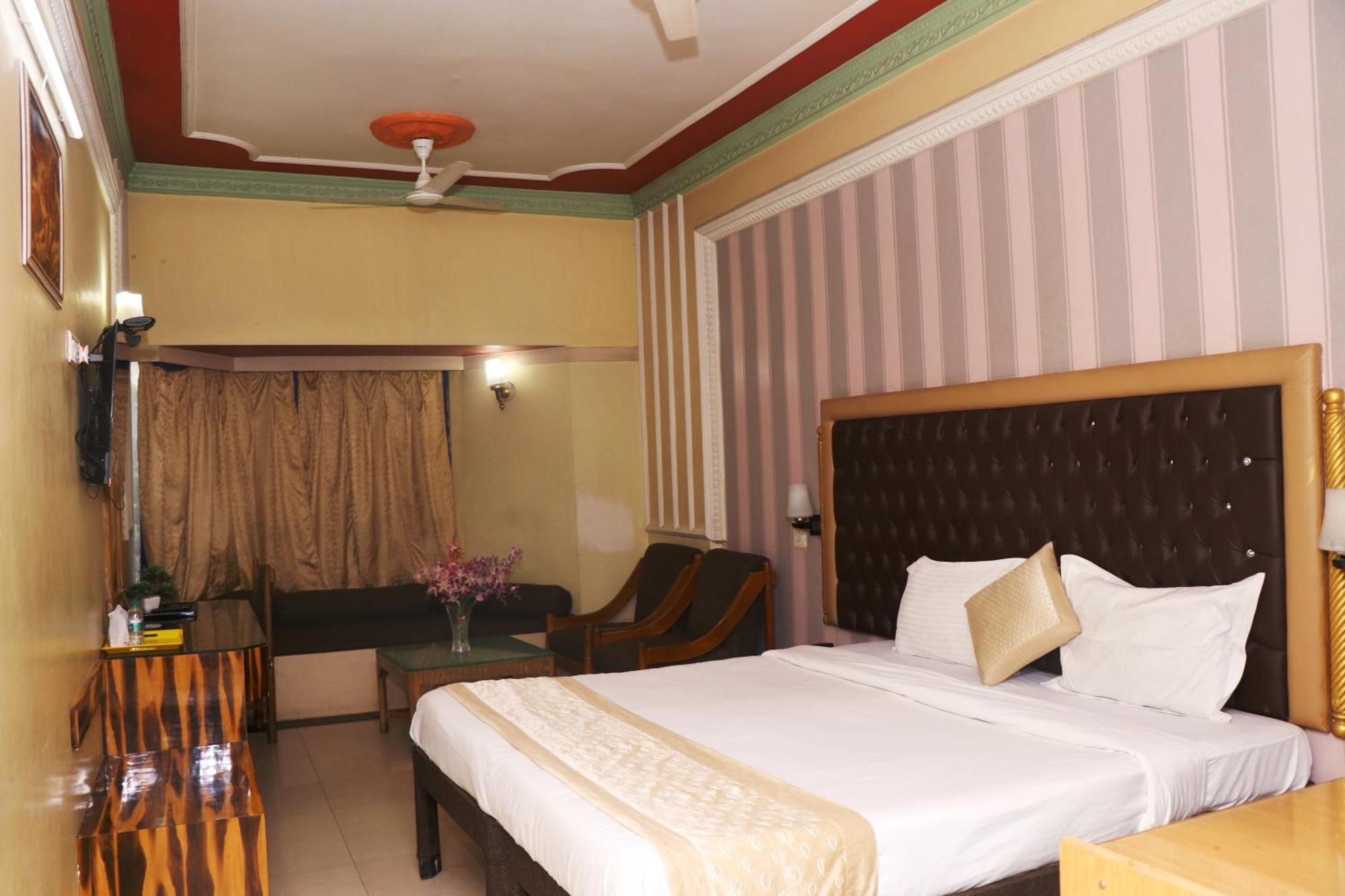 Hotel Samrat International Патна Экстерьер фото